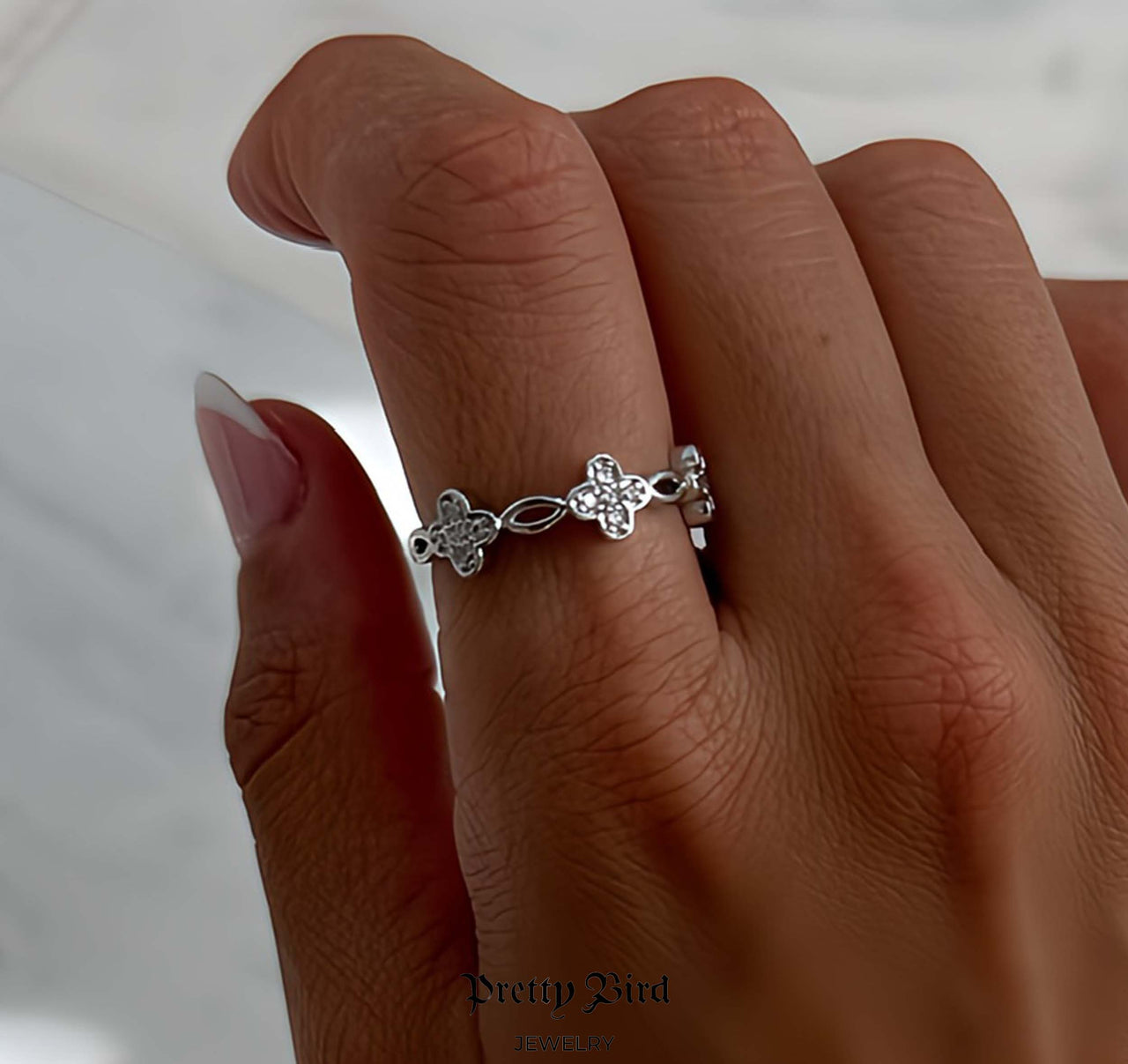 Clover Ring